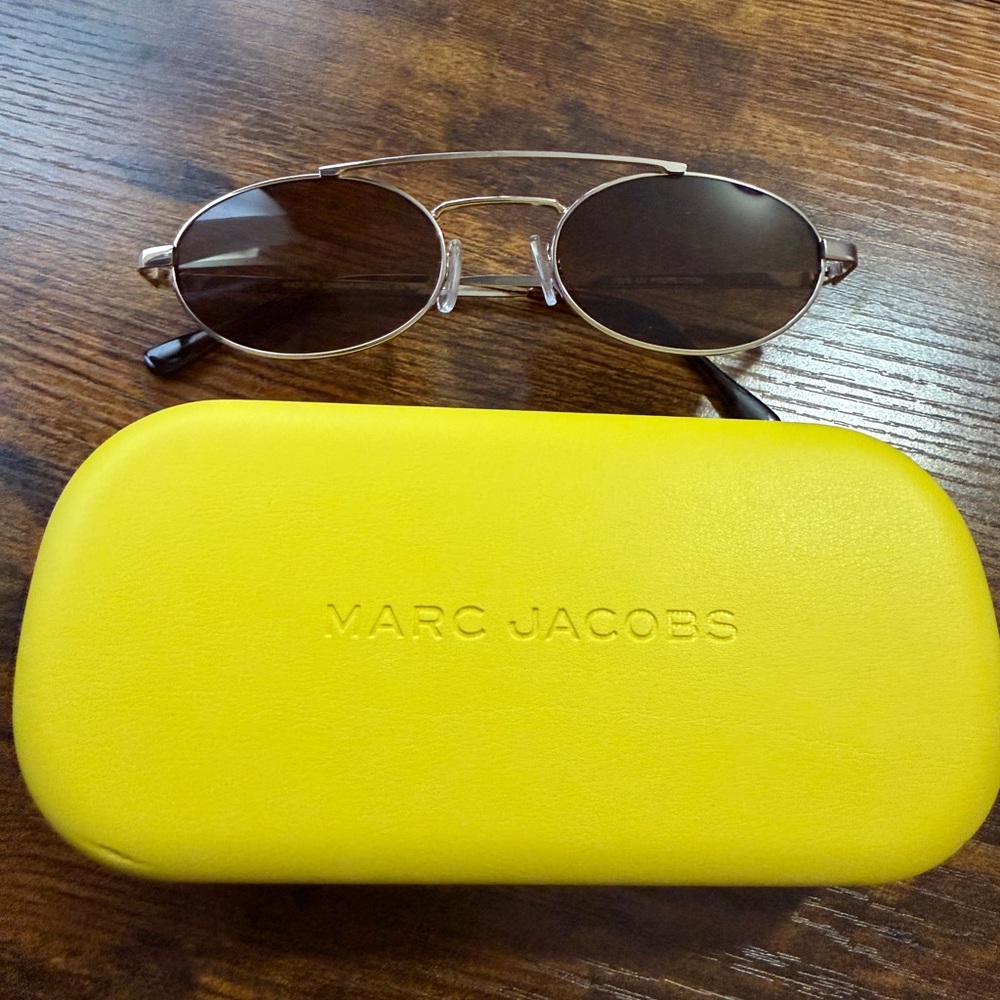 Marc Jacobs Small Aviator Sunglasses with Case
